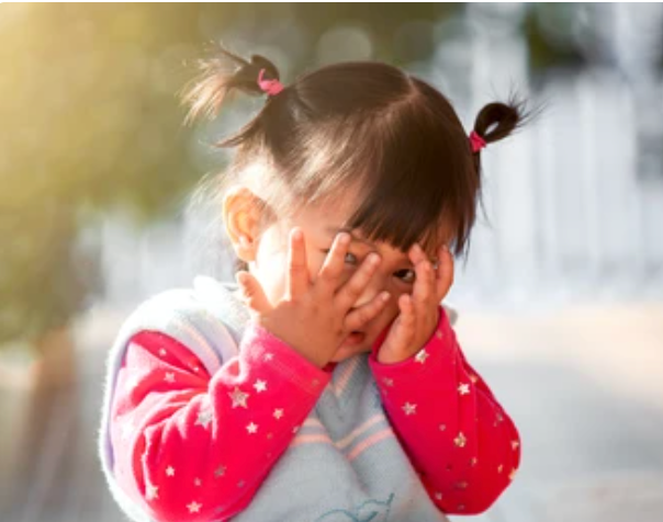 Object Permanance, peek-a-boo