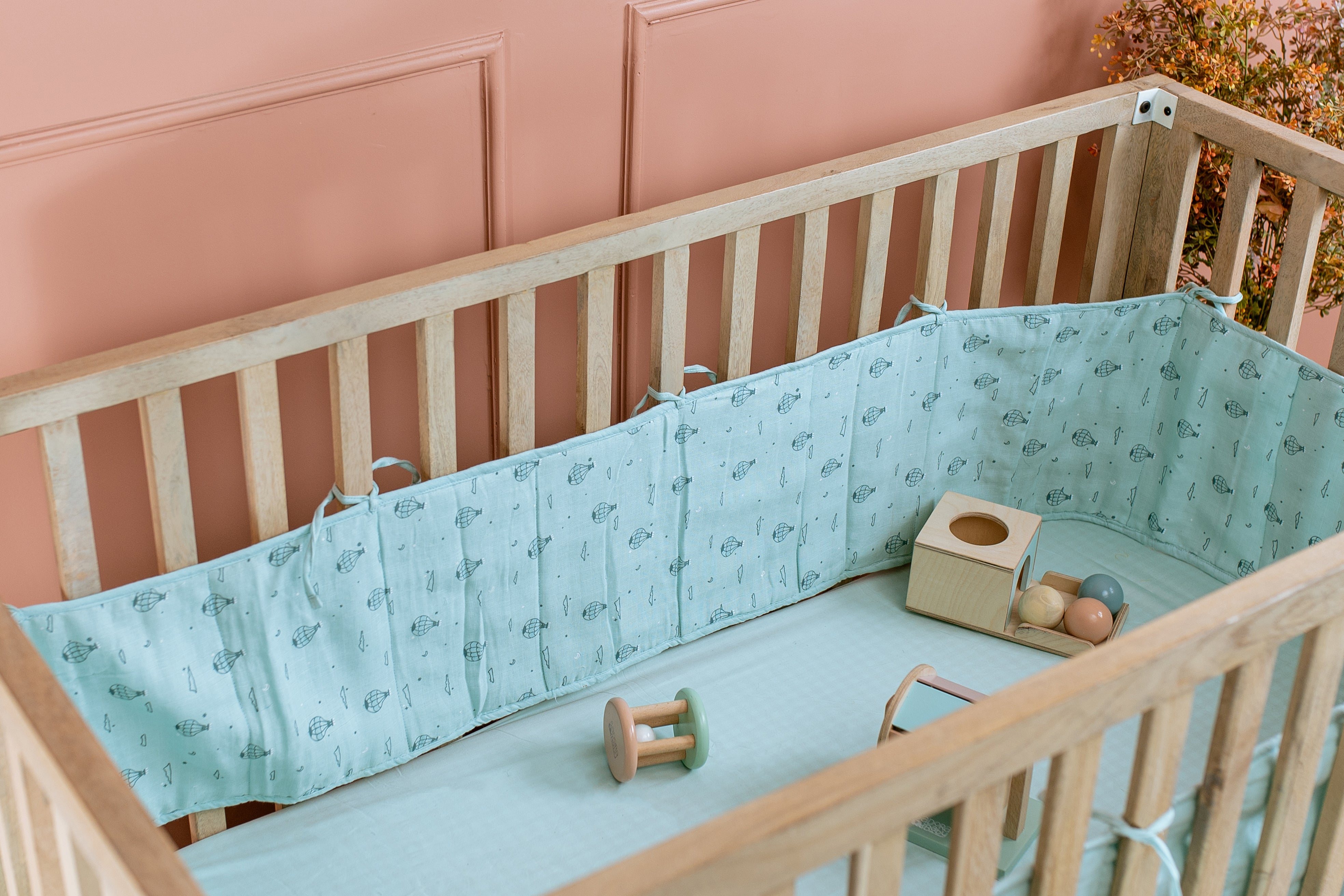 Cot Bumper / Denim Hot Air Balloon