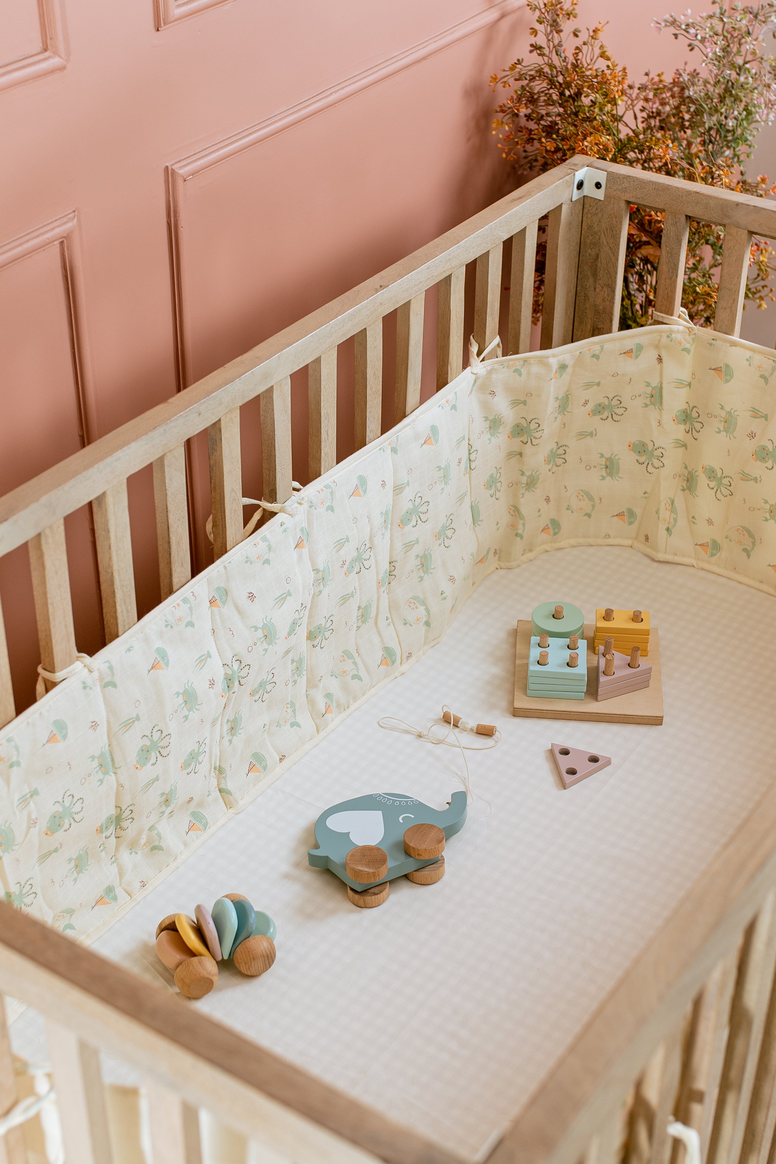 Cot Bumper / Mint Undersea