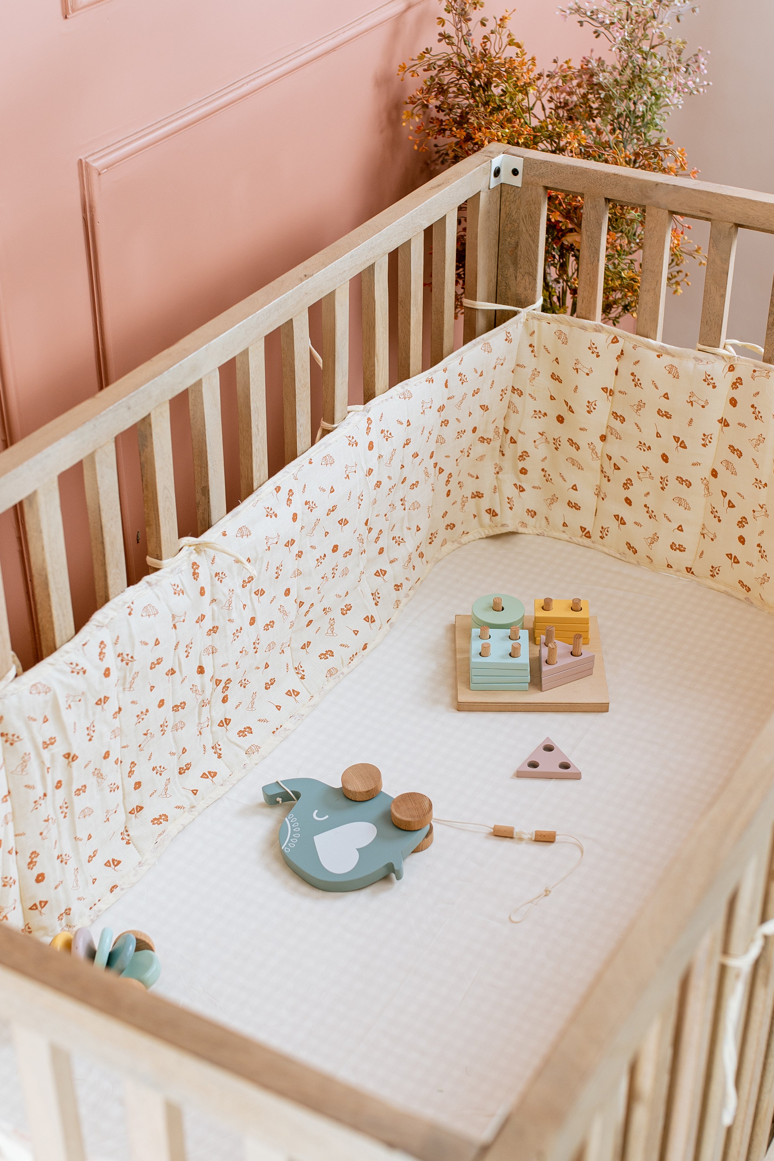 Cot Bumper / Blush Hedgehog