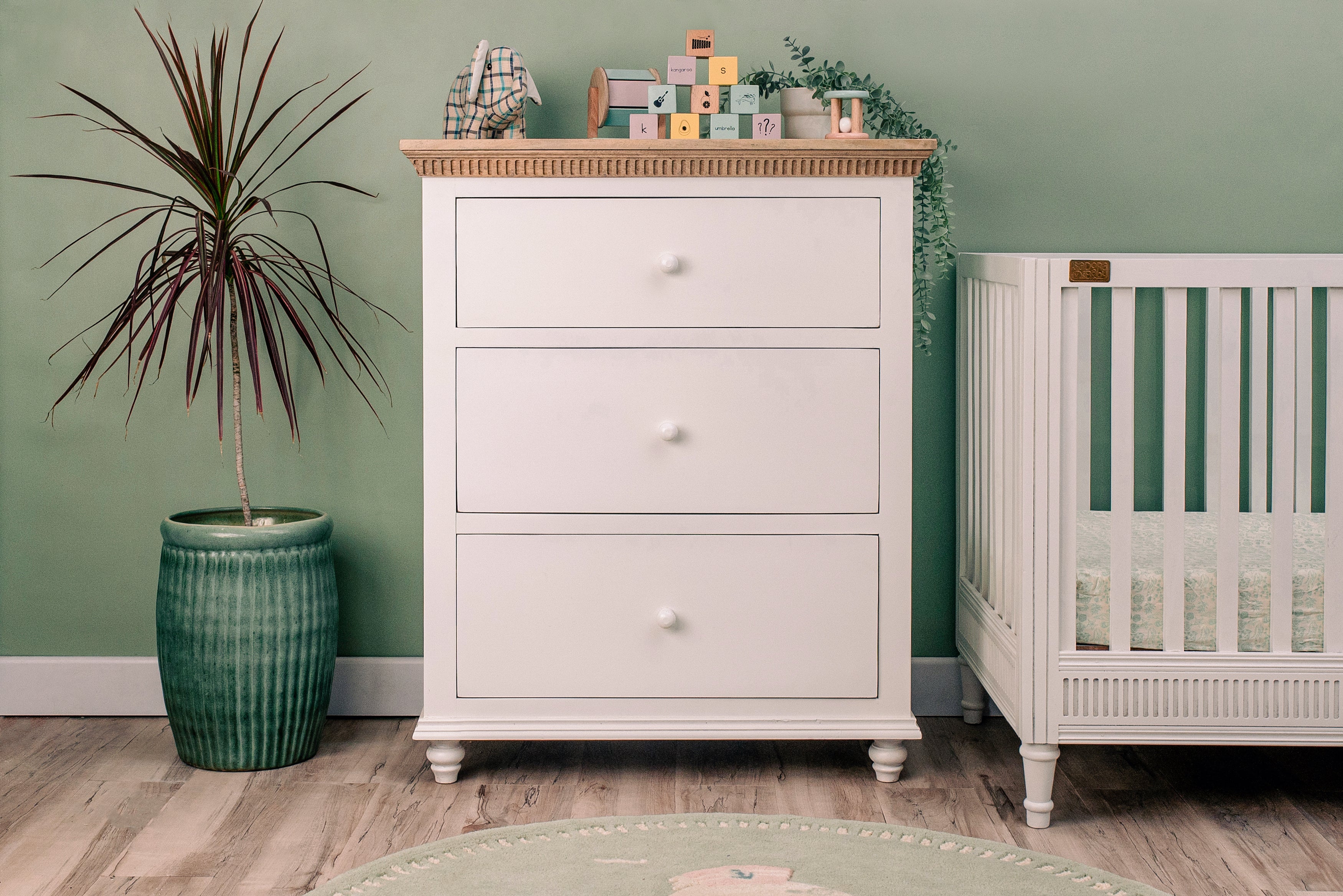 Chest of Drawers White Duco